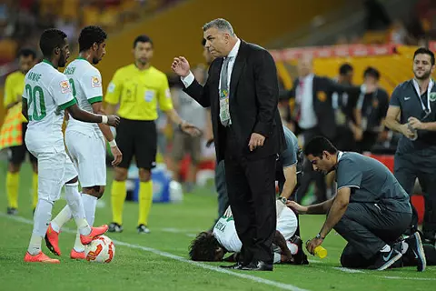 ذكرى لا تنسى.. عندما قاد كوزمين منتخب السعودية 19 يوما على سبيل الإعارة